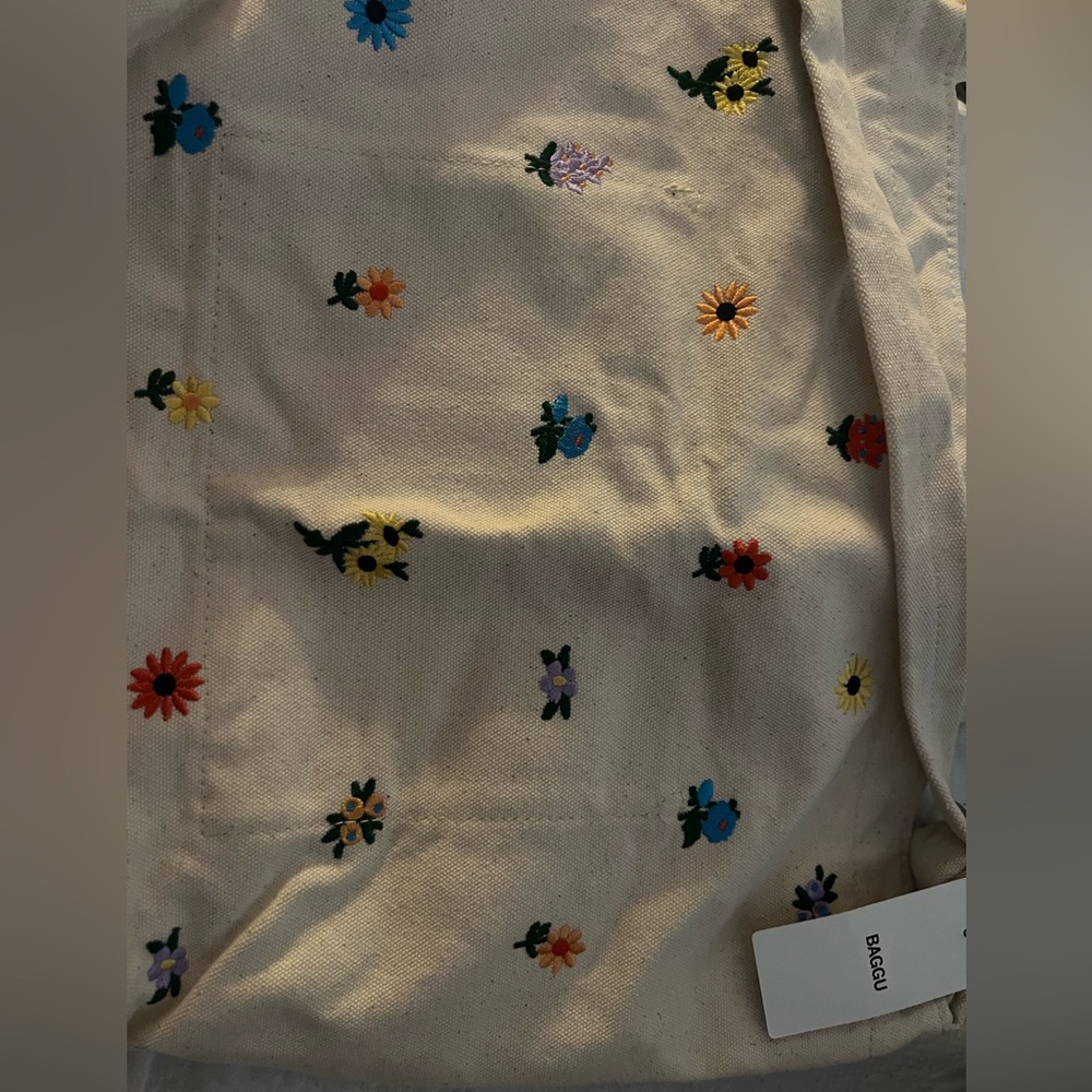 NWT BAGGU Ditsy Floral Canvas Tote Duck Bag